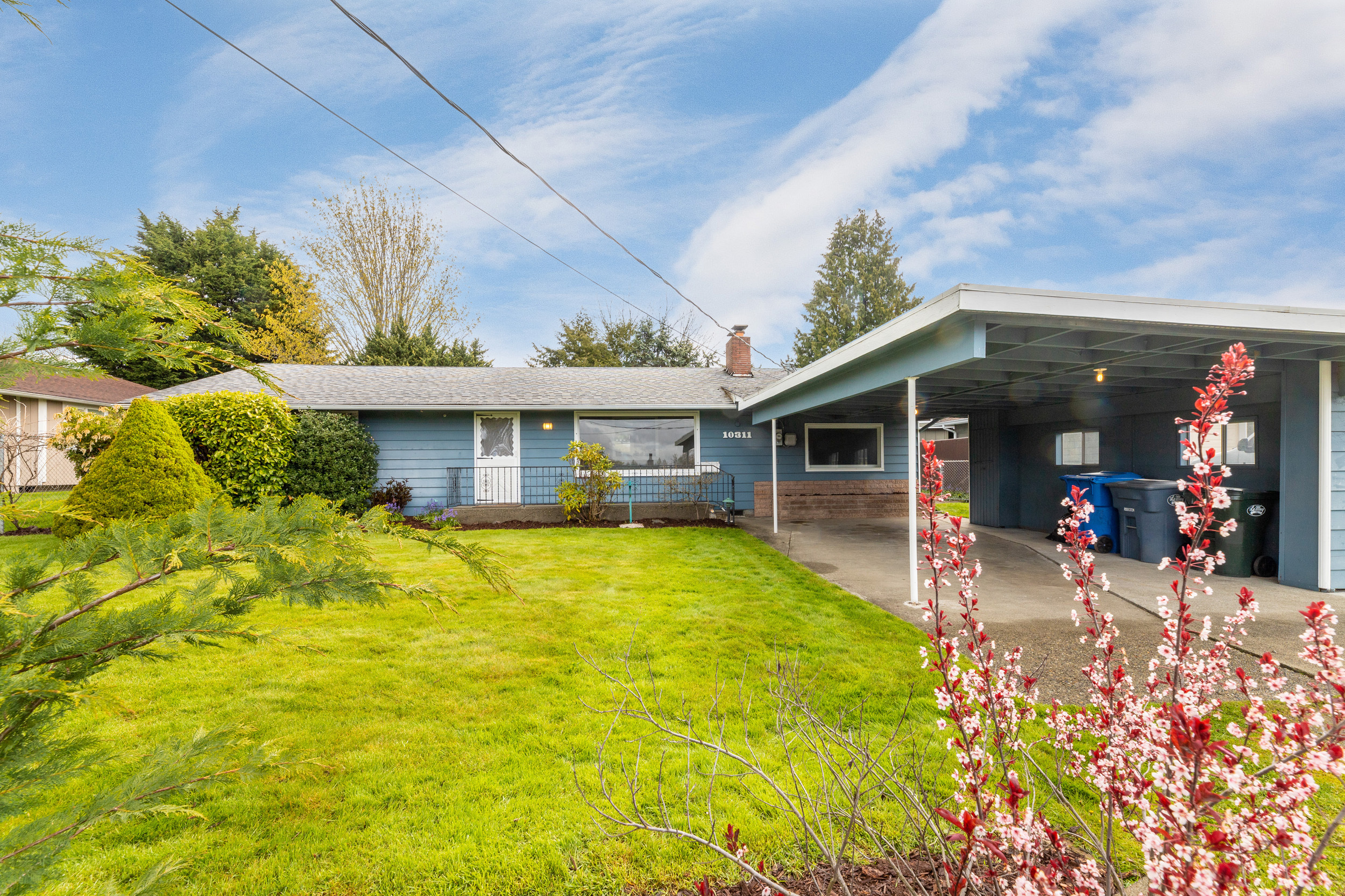 Property Photo:  10311 C Street E  WA 98445 