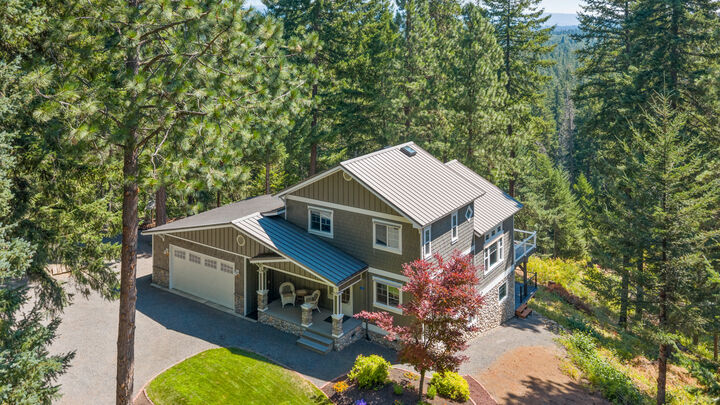 Property Photo: 71 Pecon Valley Place WA 98922