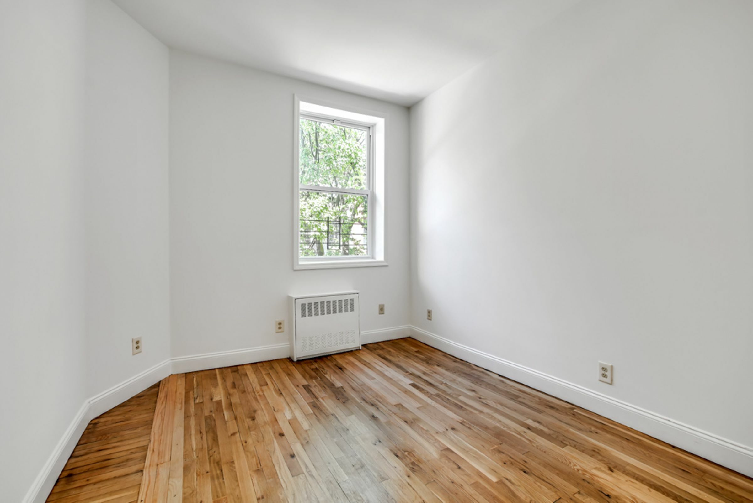 Property Photo:  67 Clifton Place 4R NY 11238 