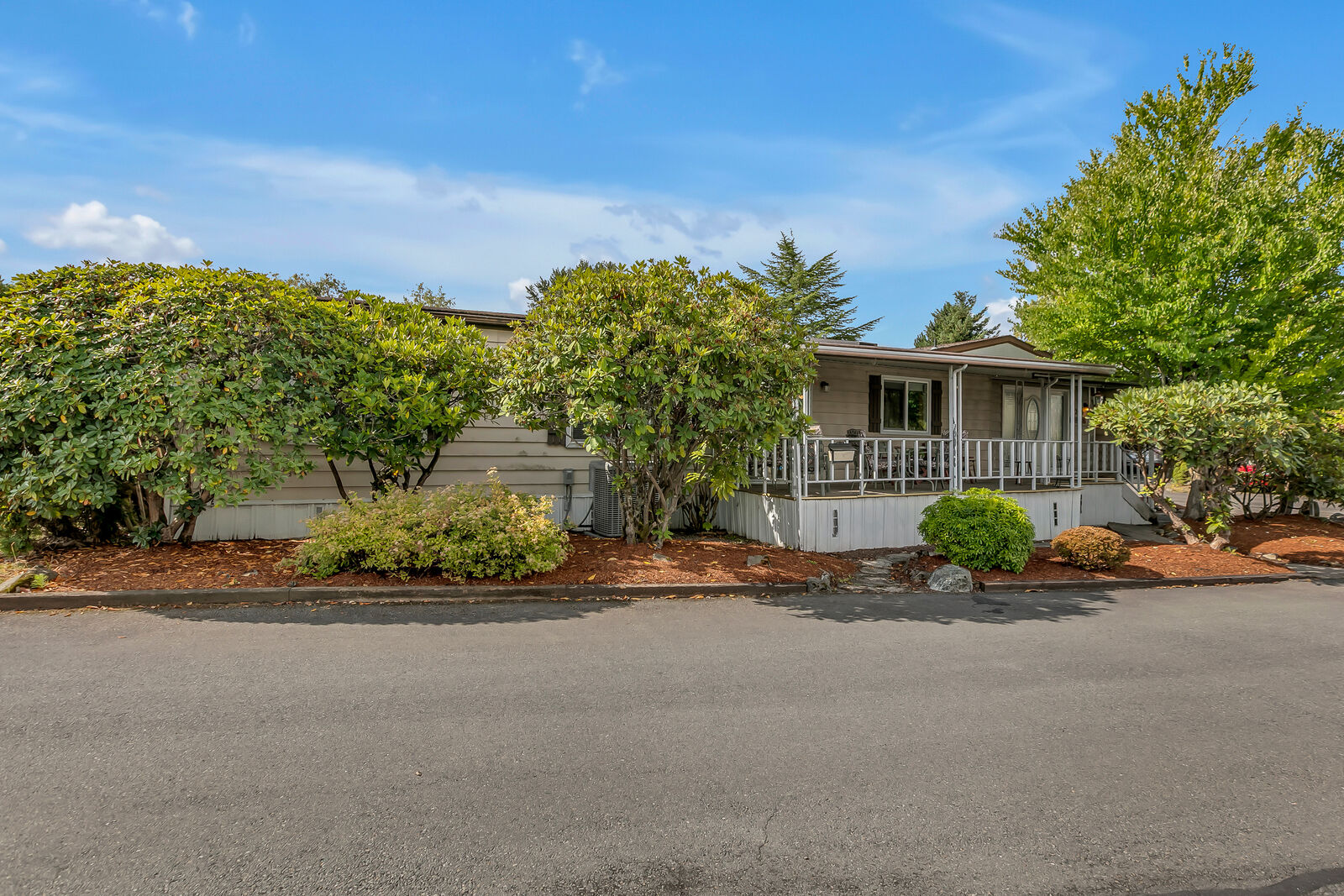Property Photo: 3205 S 183rd Place WA 98188