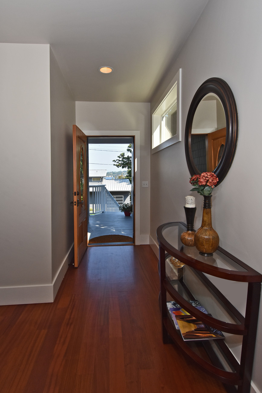 Property Photo: Entry 1327 35th Ave S WA 98144