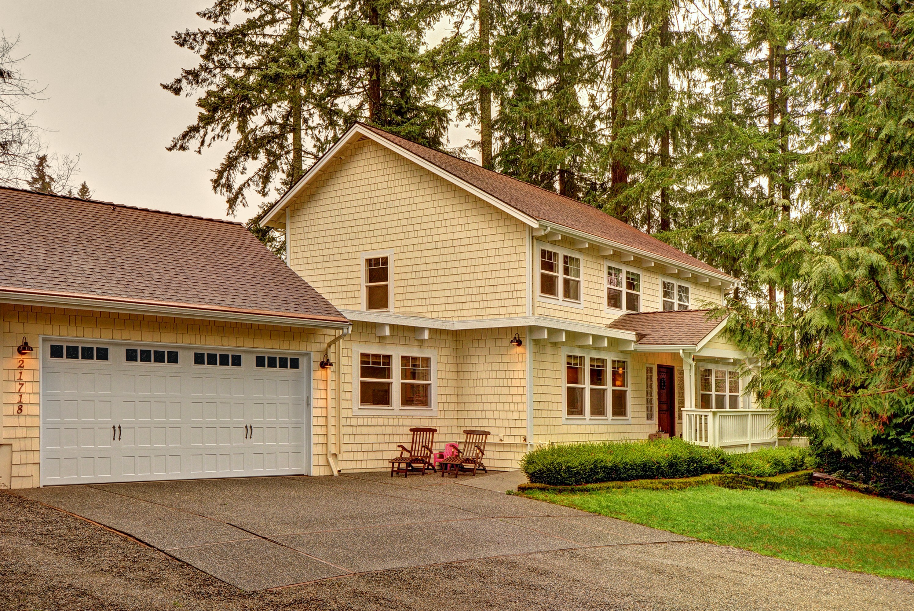 Property Photo:  21718 SE 5th Place  WA 98074 