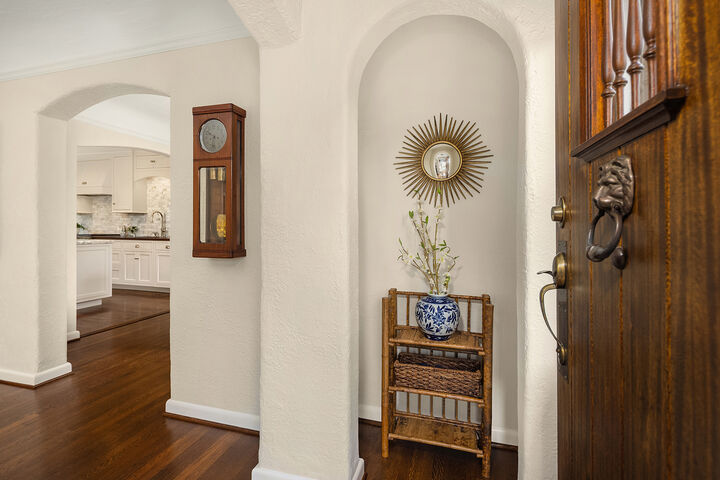 Property Photo: 4737 46th Ave NE 4737  46th Avenue NE  WA 98105 