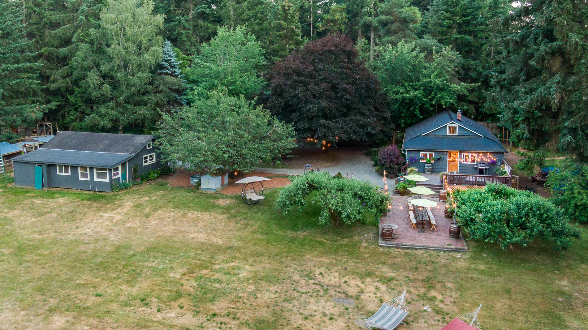 Property Photo:  12224 SW 220th St  WA 98070 