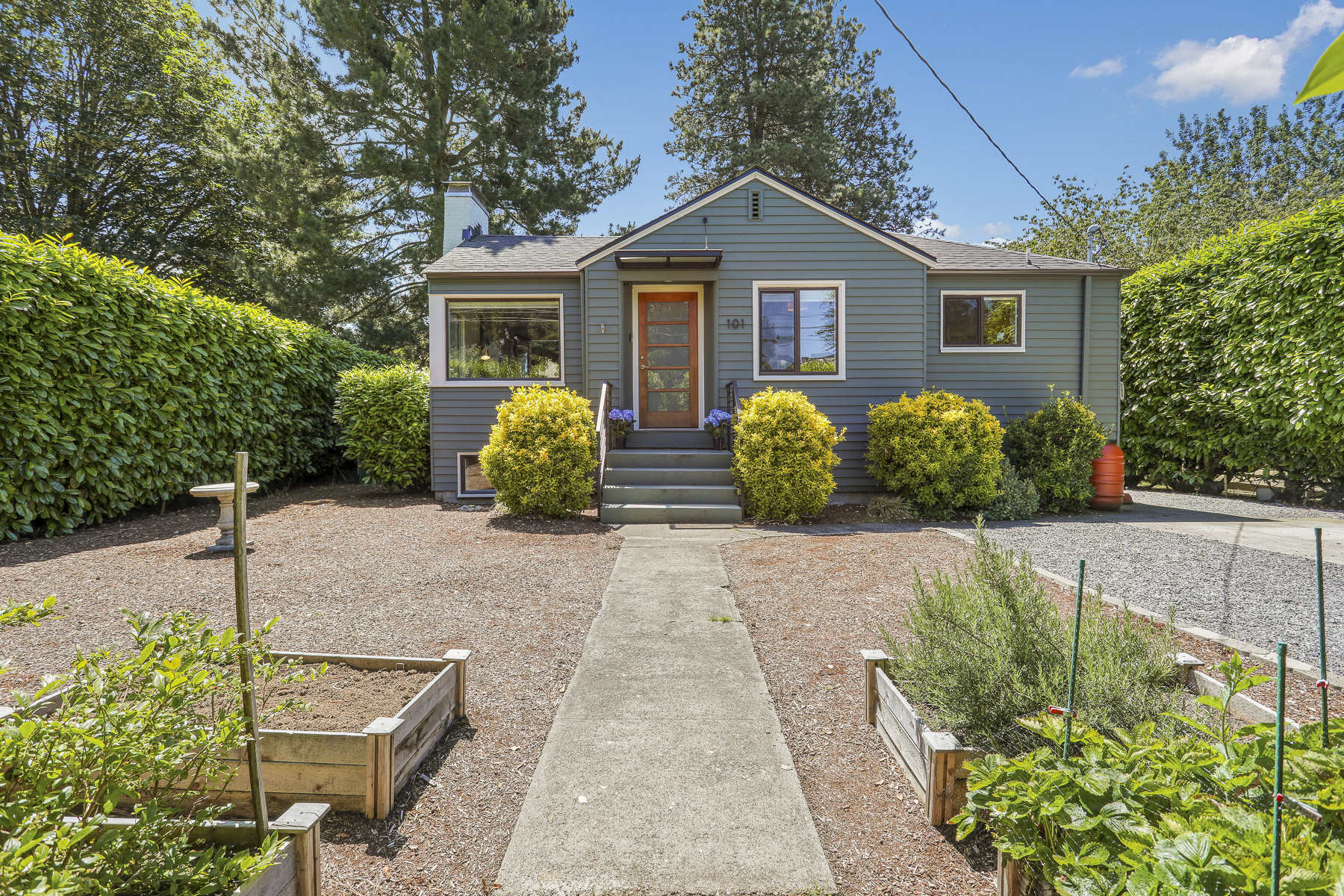 Property Photo: 101 NW 101st Street WA 98177