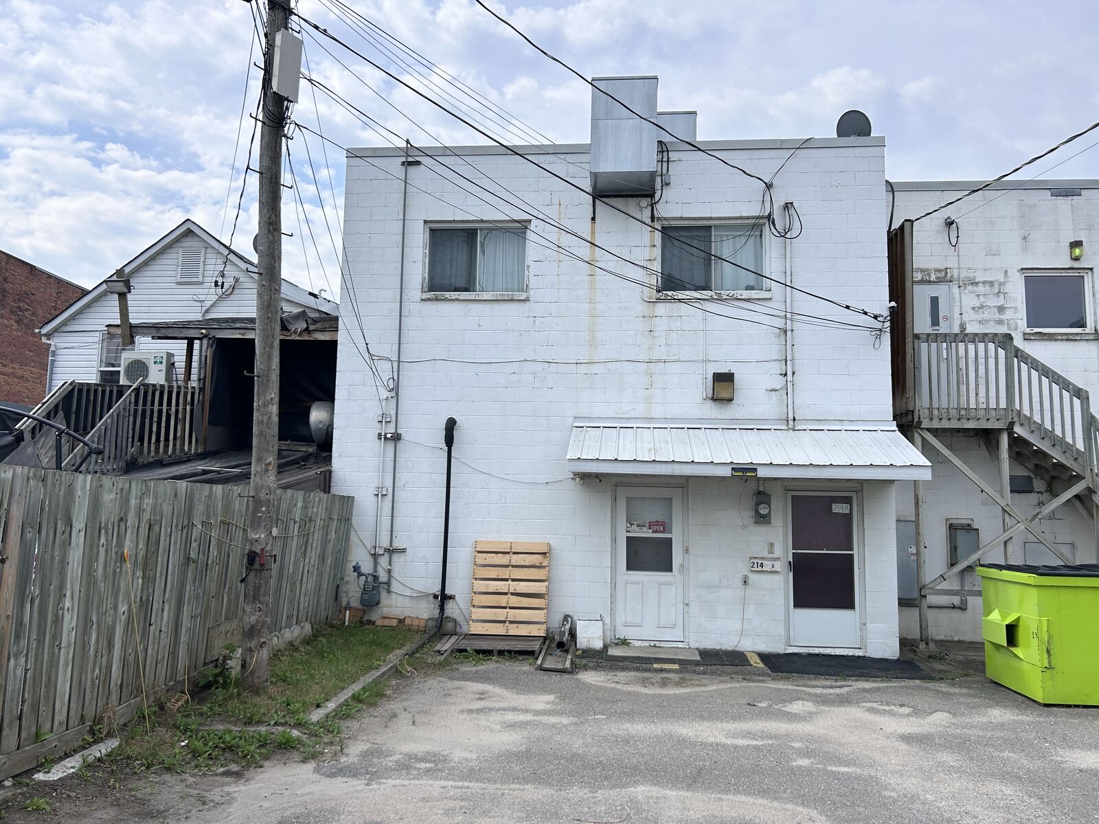 Property Photo:  214 Scott Street  ON P9A 1G7 