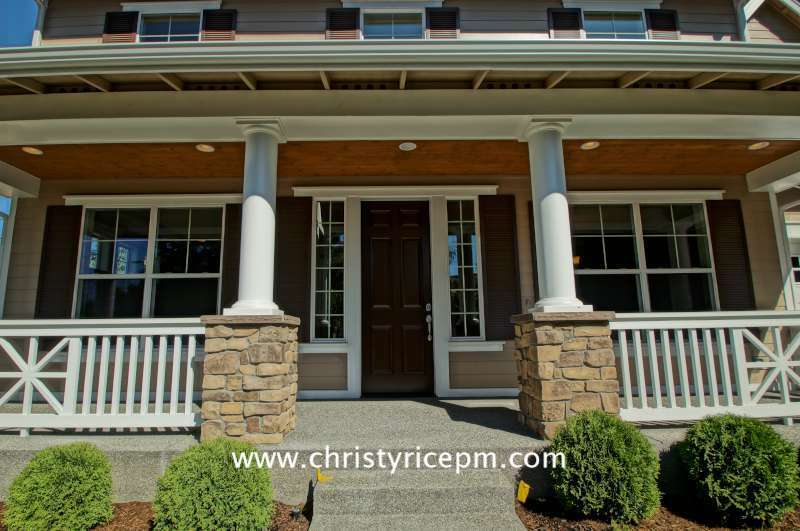Property Photo: 10806 NE 14th Lane WA 98004