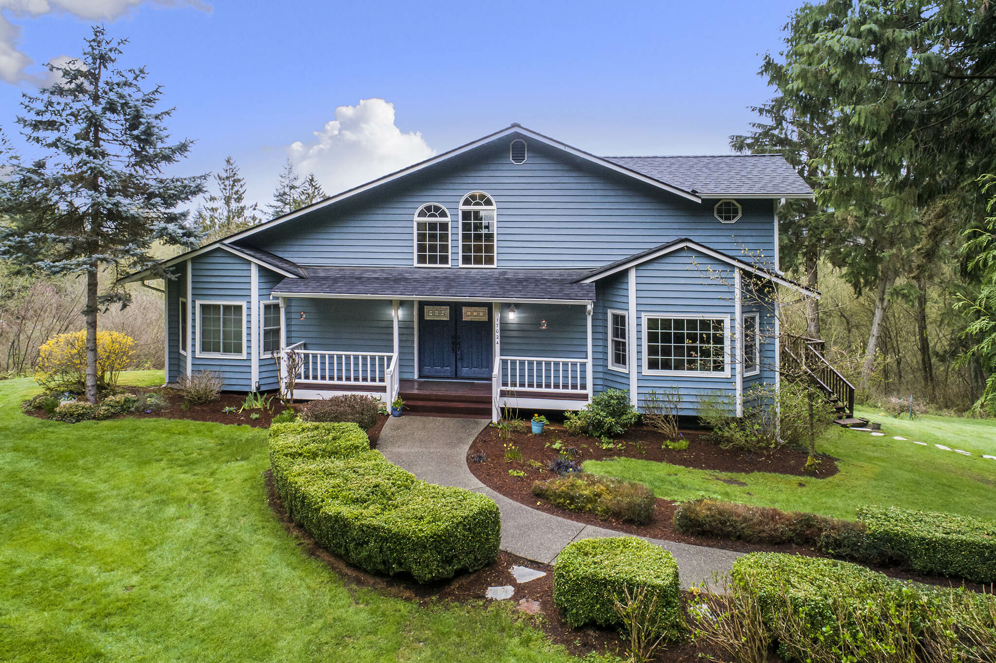 Property Photo:  17024 232nd Place SE  WA 98272 