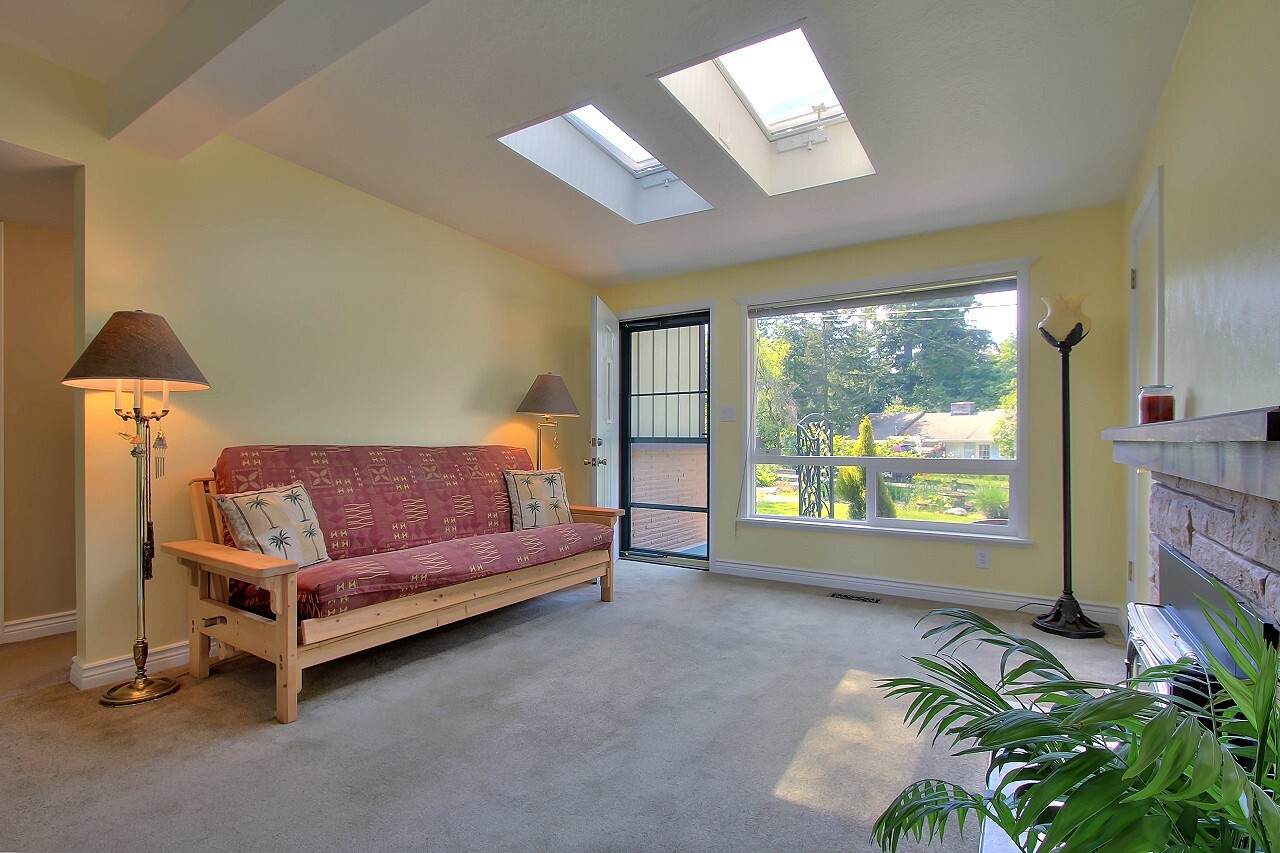Property Photo: Interior 20114 7th Ave NE WA 98155