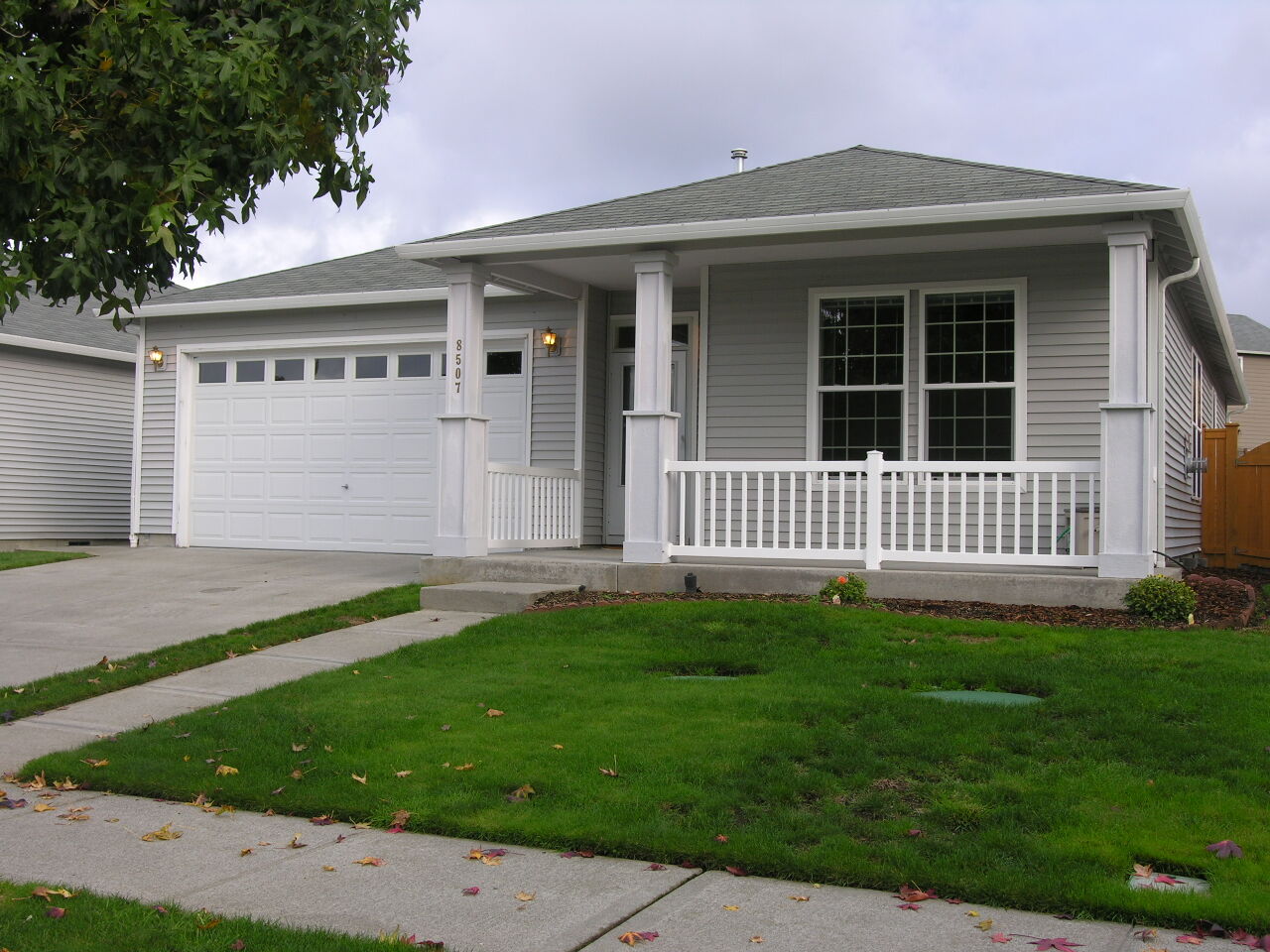 Property Photo:  8507 Sweetbrier Lp SE  WA 98513 