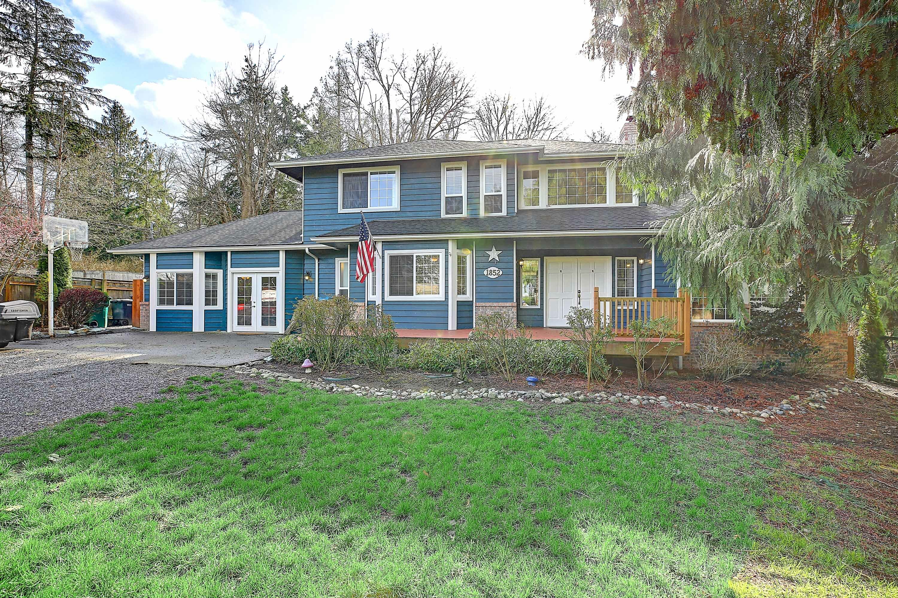 Property Photo:  1852 Elhardt St  WA 98282 