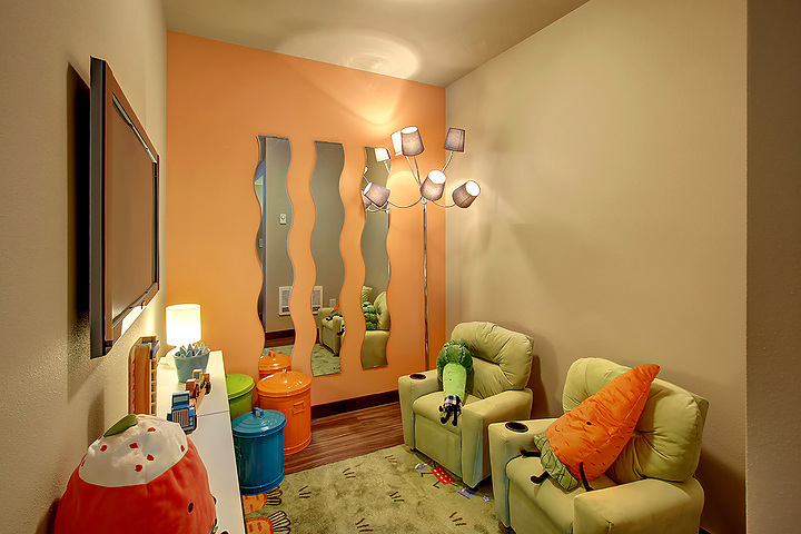 Property Photo: Flex Space 1805 178th St SW 32 WA 98037